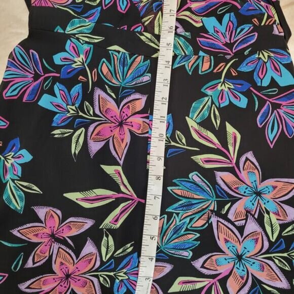 Guess Elana Black Floral Wide Leg Halter Jumpsuit - Size 6 - Picture 11 of 11